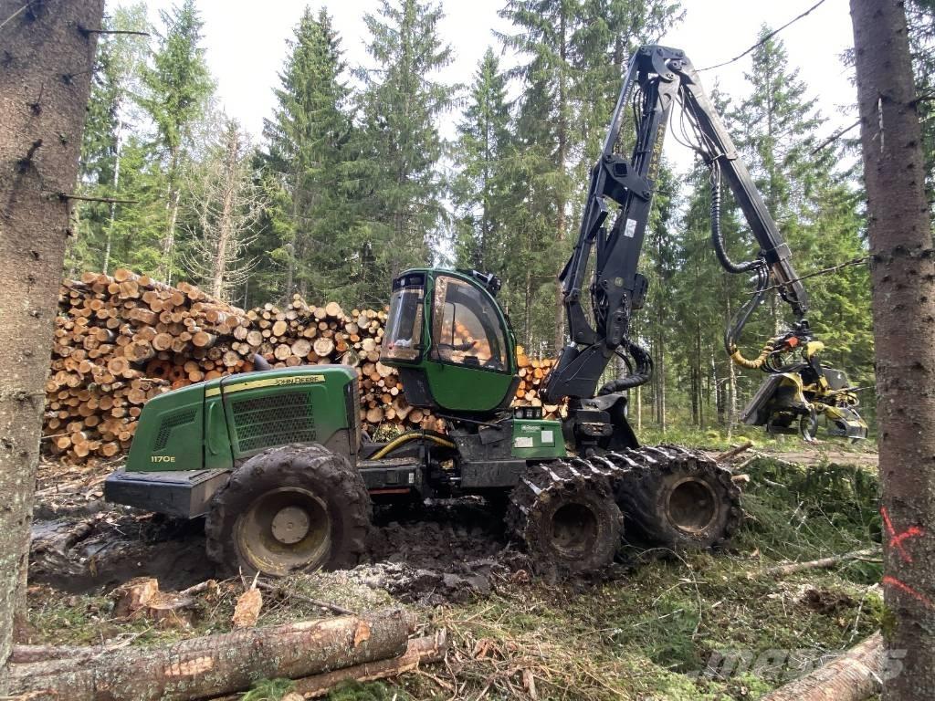 John Deere 1170 E Harvesteri