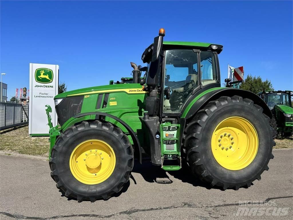 John Deere 6R 250 Traktori