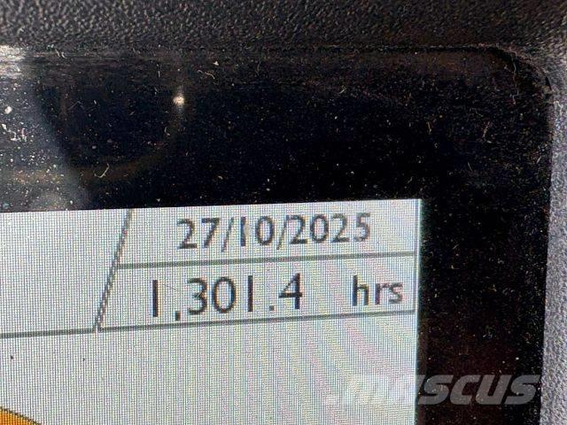 JCB 3 CX Ekskavatori-iekrāvēji