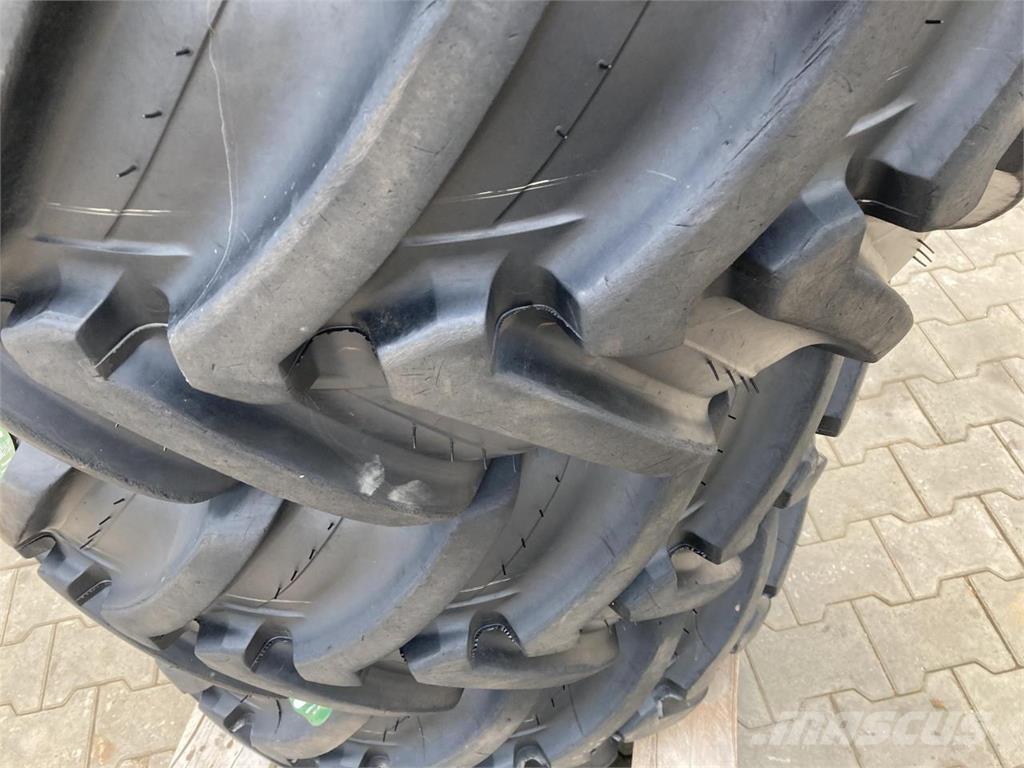Michelin 400/70R20 Riepas, riteņi un diski