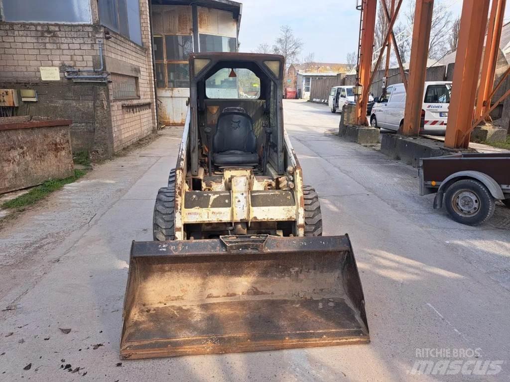Bobcat S130 Lietoti riteņu kompaktiekrāvēji