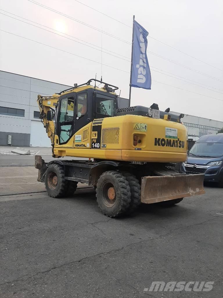 Komatsu PW 140-7 Ekskavatori uz riteņiem