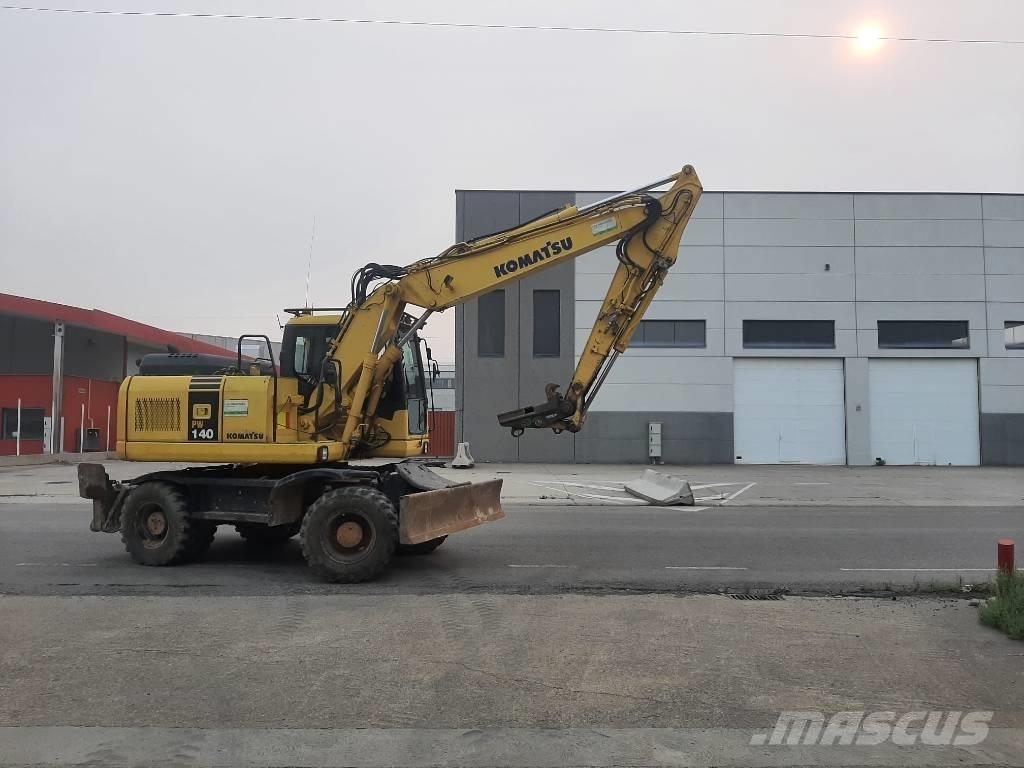 Komatsu PW 140-7 Ekskavatori uz riteņiem