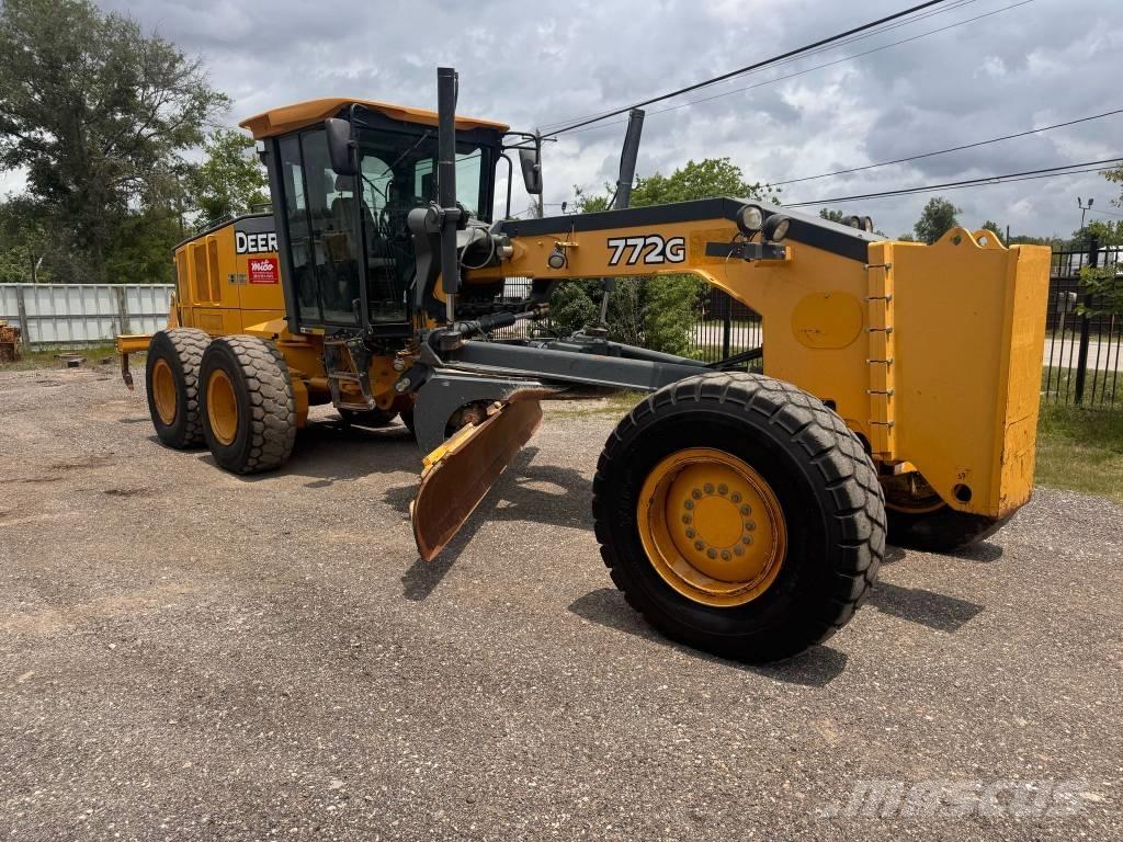 DEERE 772G Greideri