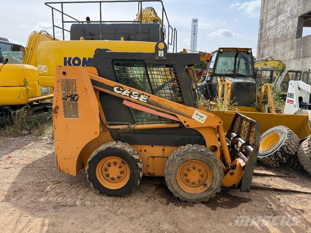 CASE 410 Lietoti riteņu kompaktiekrāvēji