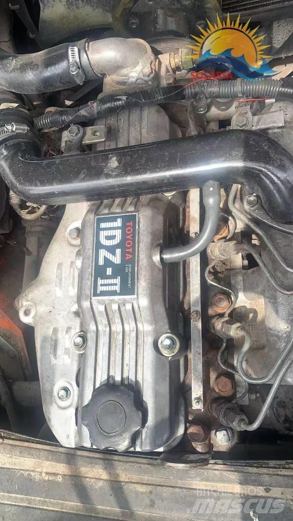 Toyota FD25 Tehnika ar dīzeļa dzinēju