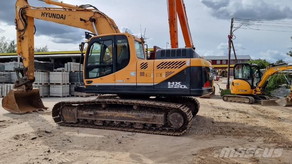 Hyundai 220 LC Kāpurķēžu ekskavatori