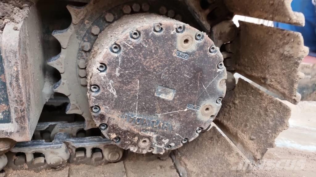 Hyundai 220 LC Kāpurķēžu ekskavatori