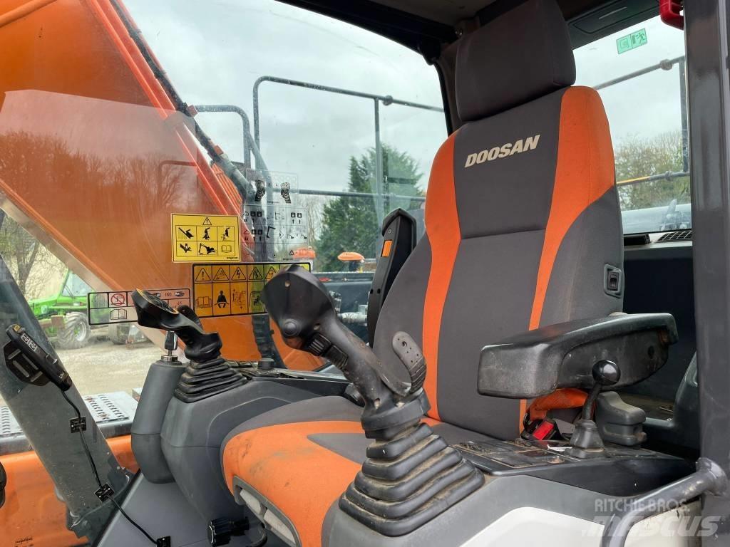 Doosan DX140LC-5 Kāpurķēžu ekskavatori