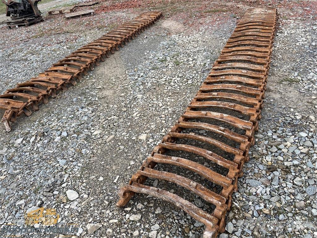 Clark ATF 600x26,5 Sliedes, ķēdes un šasija