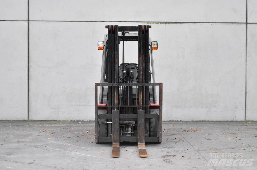 Manitou MI 30 D Tehnika ar dīzeļa dzinēju