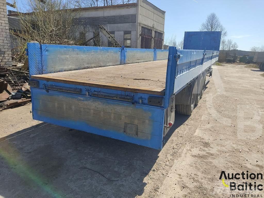 Kögel SN 24 Tents puspiekabes
