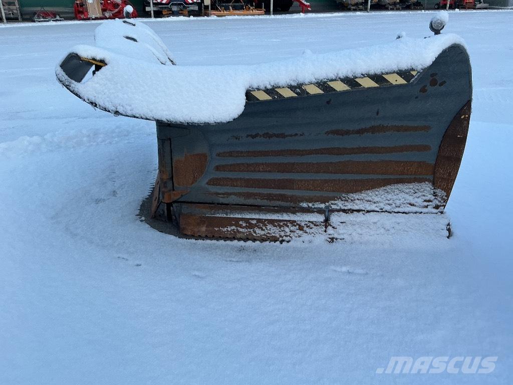 Stark NL3600R Sniega naži un tīrītāji