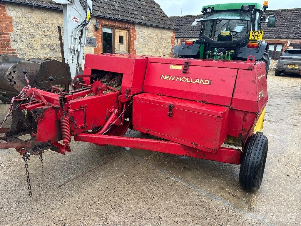 New Holland 370 Ķīpu preses