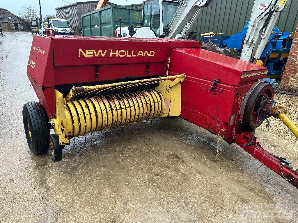 New Holland 370 Ķīpu preses