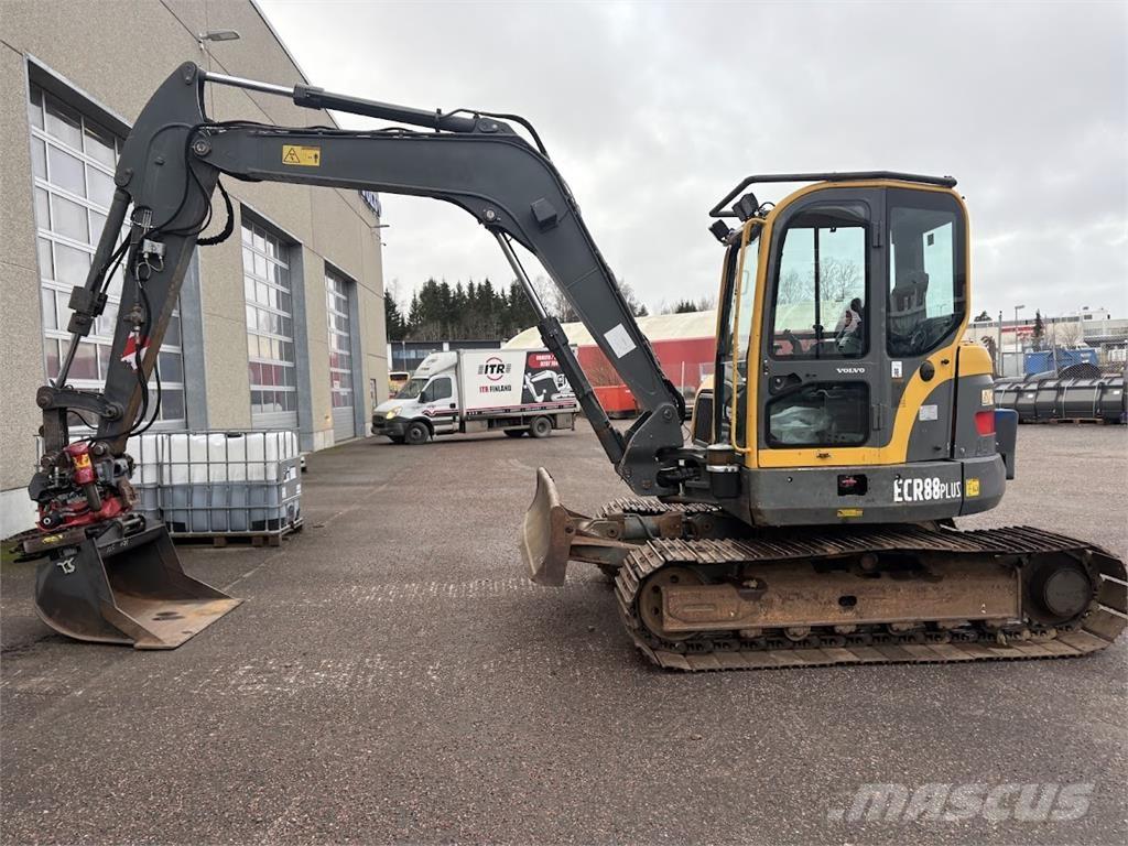 Volvo ECR 88 plus Kāpurķēžu ekskavatori