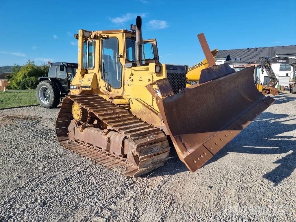 CAT D 4 H Kāpurķēžu buldozeri