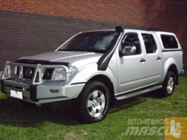 Nissan NAVARA ST-X Preču pārvadāšanas furgoni