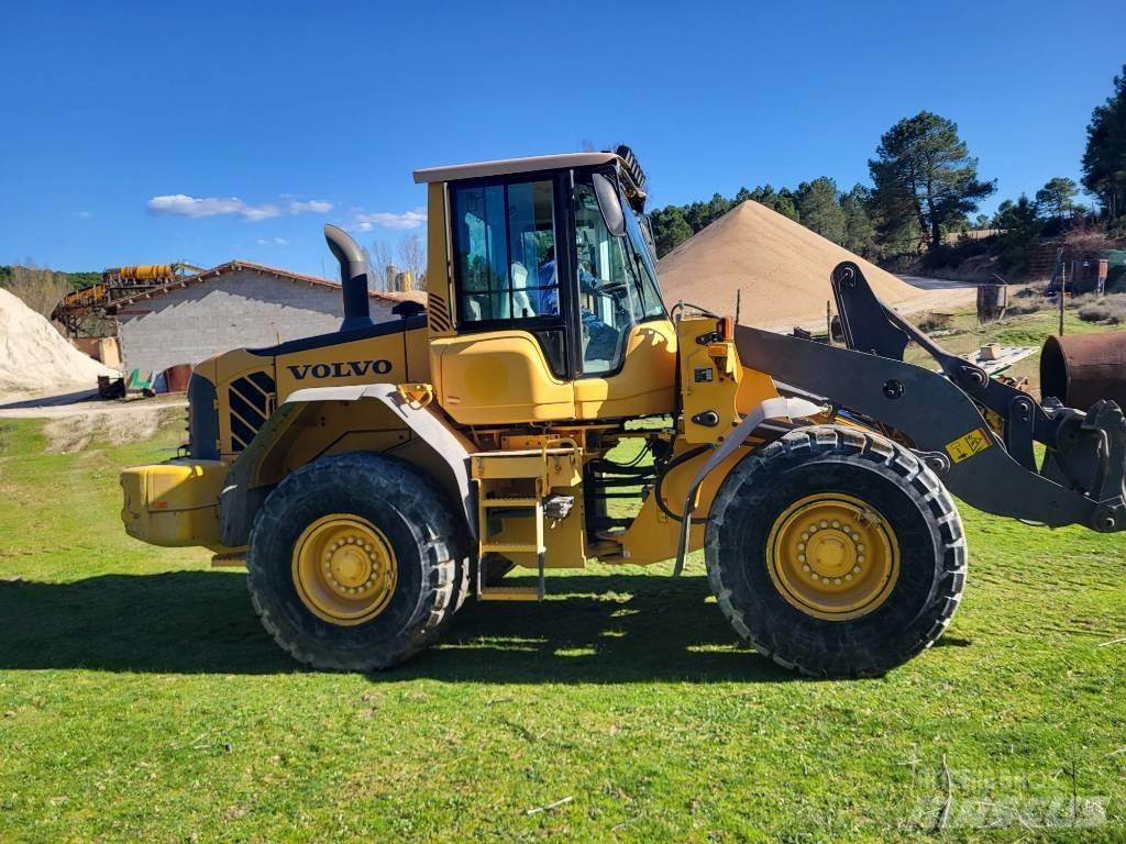 Volvo L90f Iekrāvēji uz riteņiem