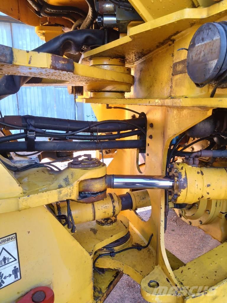 Volvo L 180 E Iekrāvēji uz riteņiem