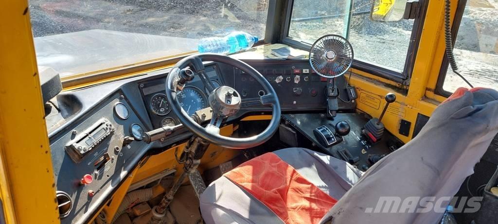 Volvo A 25 B , A 25 C Artikulētie pašizgāzēji