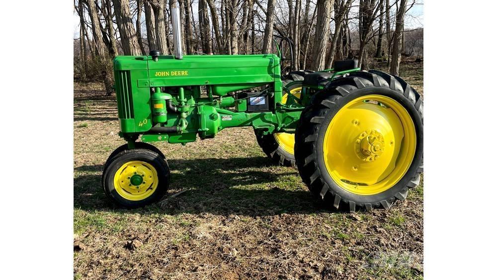 John Deere 40T Traktori