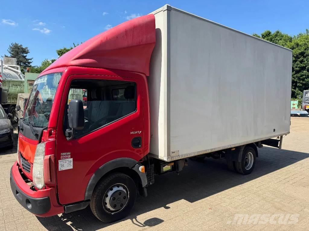 Renault Maxity 130 Citi