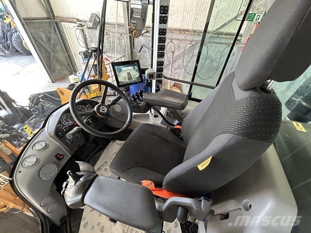 Volvo L120H Iekrāvēji uz riteņiem