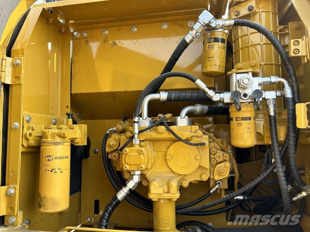 CAT 320 D L Kāpurķēžu ekskavatori