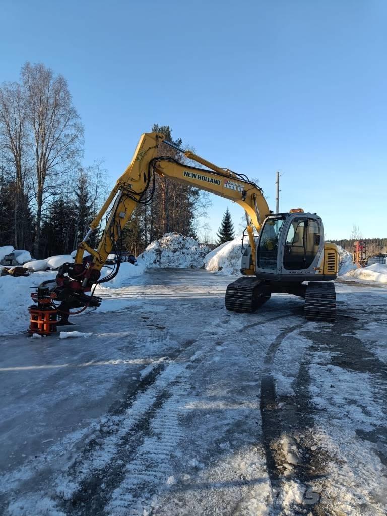 New Holland 135 SR Kāpurķēžu ekskavatori