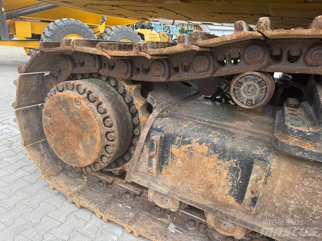 CAT 390 F L ME Kāpurķēžu ekskavatori