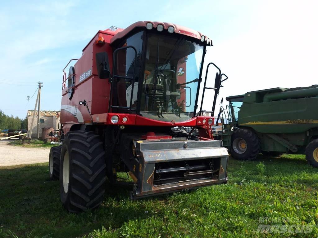 Laverda 255 Ražas novākšanas kombaini