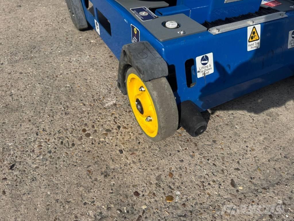 JLG Peco Lift Vertikālā masta personāla pacēlāji