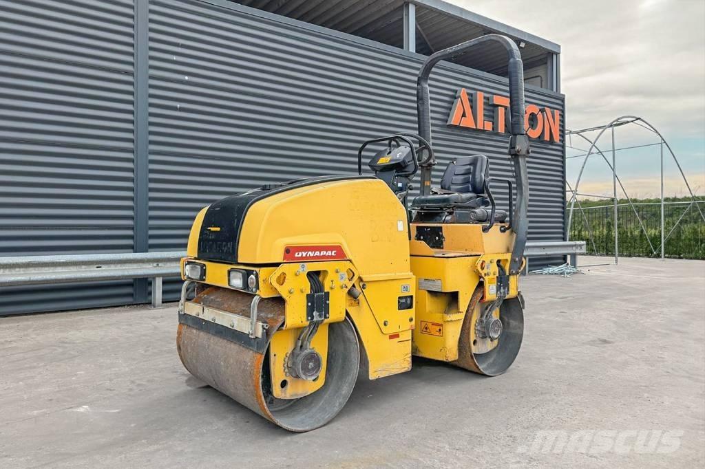 Dynapac CC1100 Divvalču grunts veltņi