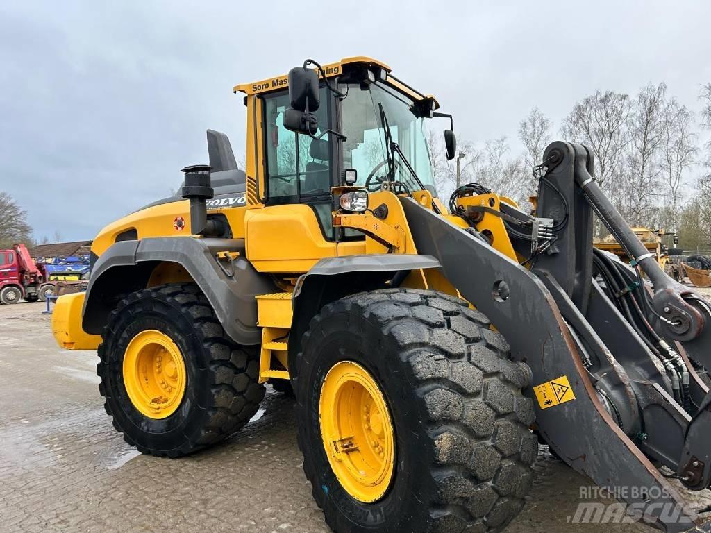 Volvo L 120 H Iekrāvēji uz riteņiem