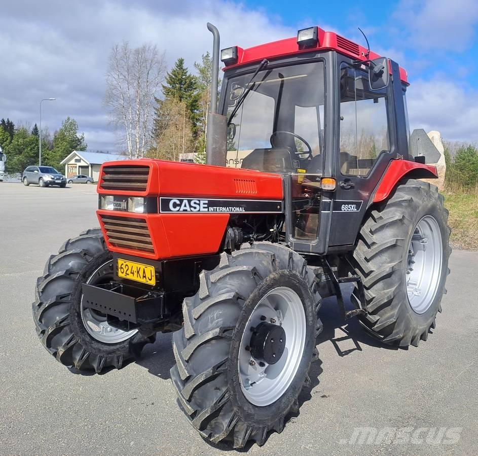 Case IH 685 XL Traktori