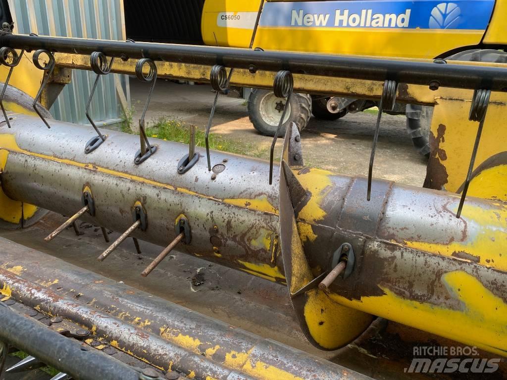 New Holland CS 6050 Ražas novākšanas kombaini