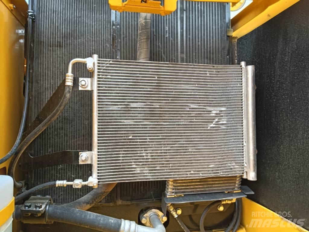 Komatsu PC 240 Kāpurķēžu ekskavatori