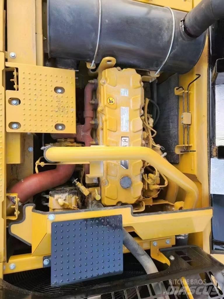 CAT 340 D L Kāpurķēžu ekskavatori