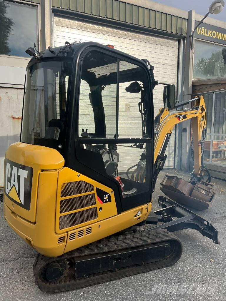 CAT 301.7 D Rototilt Mini ekskavatori < 7 t