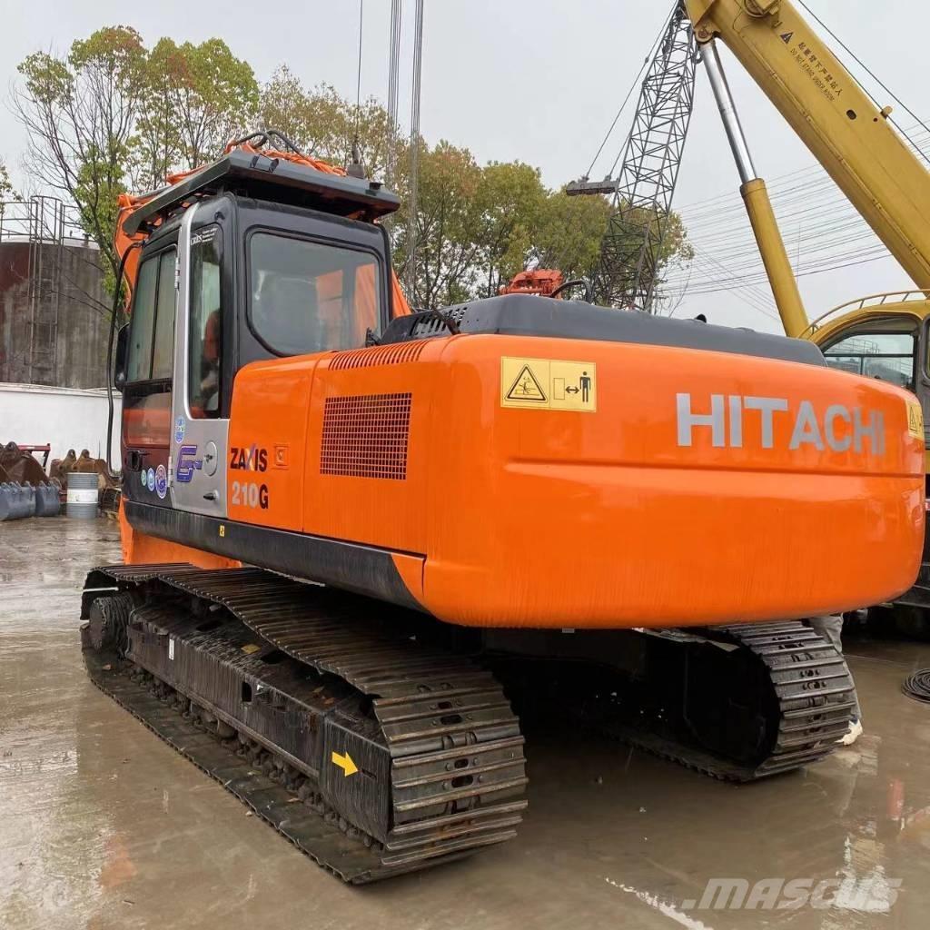 Hitachi ZX 210 Kāpurķēžu ekskavatori