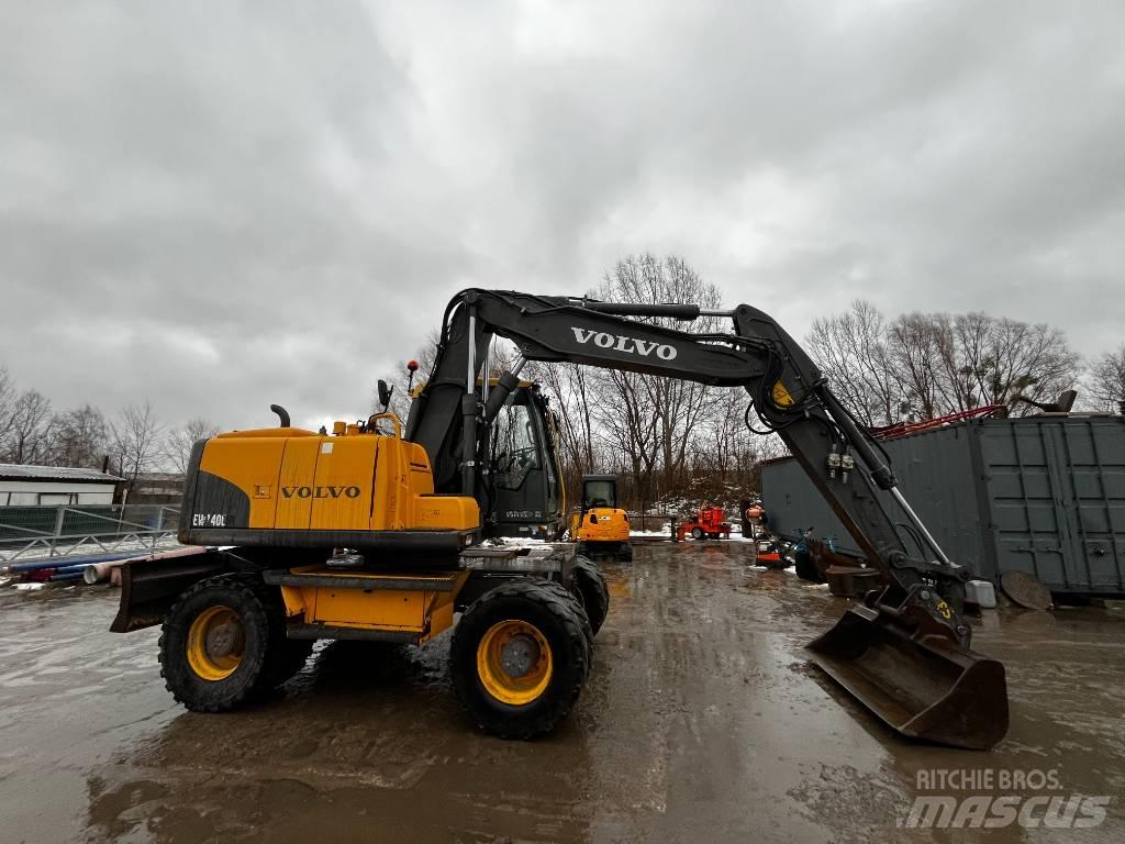 Volvo EW 140 C Ekskavatori uz riteņiem