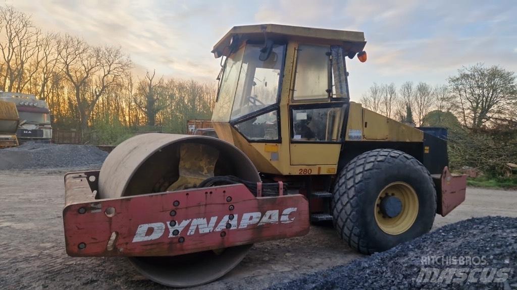 Dynapac Ca280d Divvalču grunts veltņi
