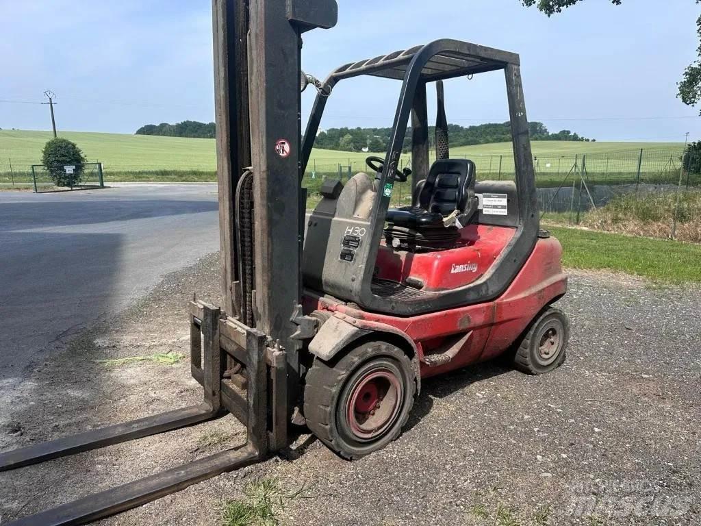 Linde H30D Tehnika ar dīzeļa dzinēju