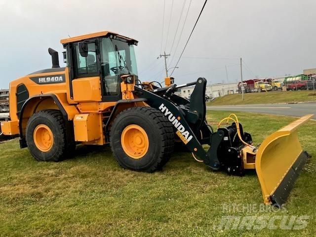 Hyundai HL940A Iekrāvēji uz riteņiem