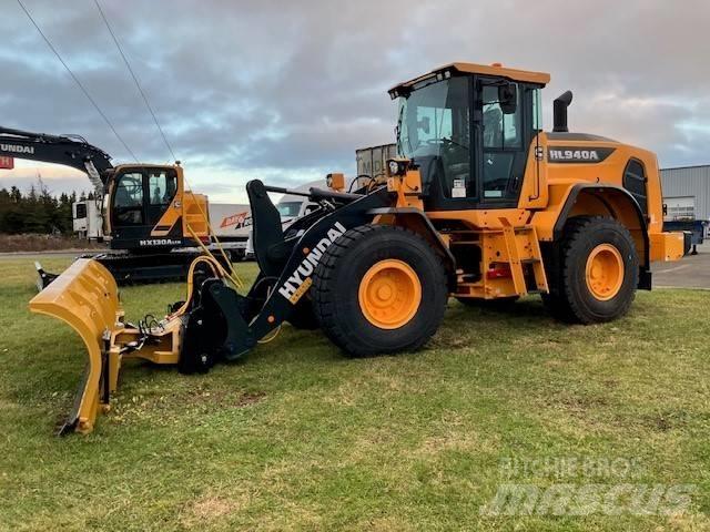 Hyundai HL940A Iekrāvēji uz riteņiem