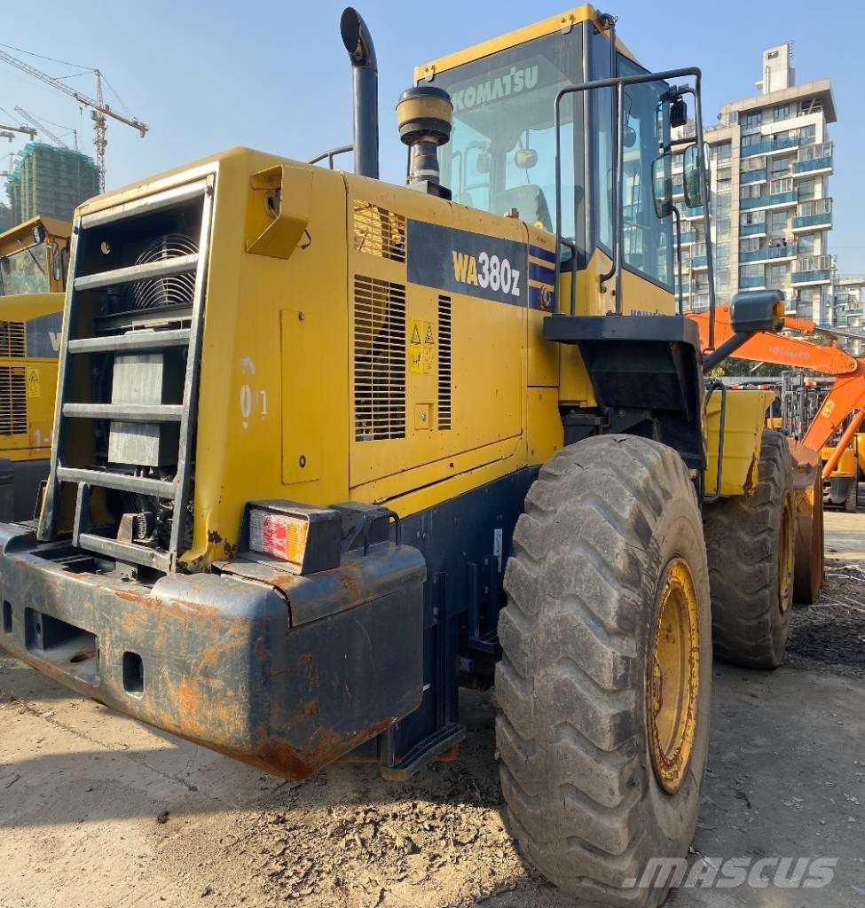 Komatsu WA 380-3 Iekrāvēji uz riteņiem