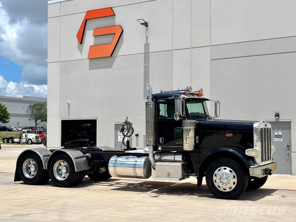 Peterbilt 388 Vilcēji