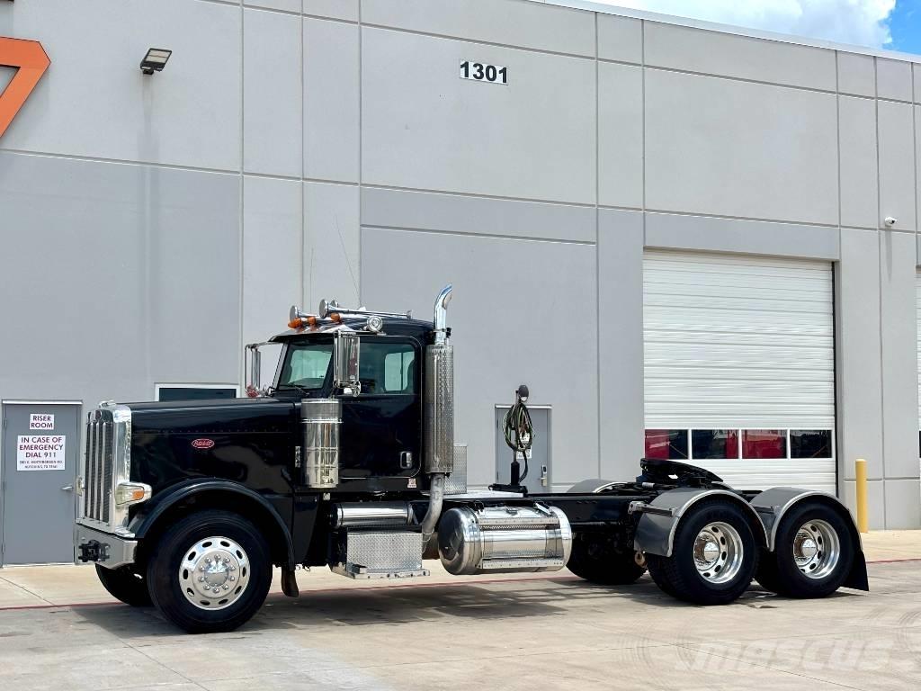 Peterbilt 388 Vilcēji
