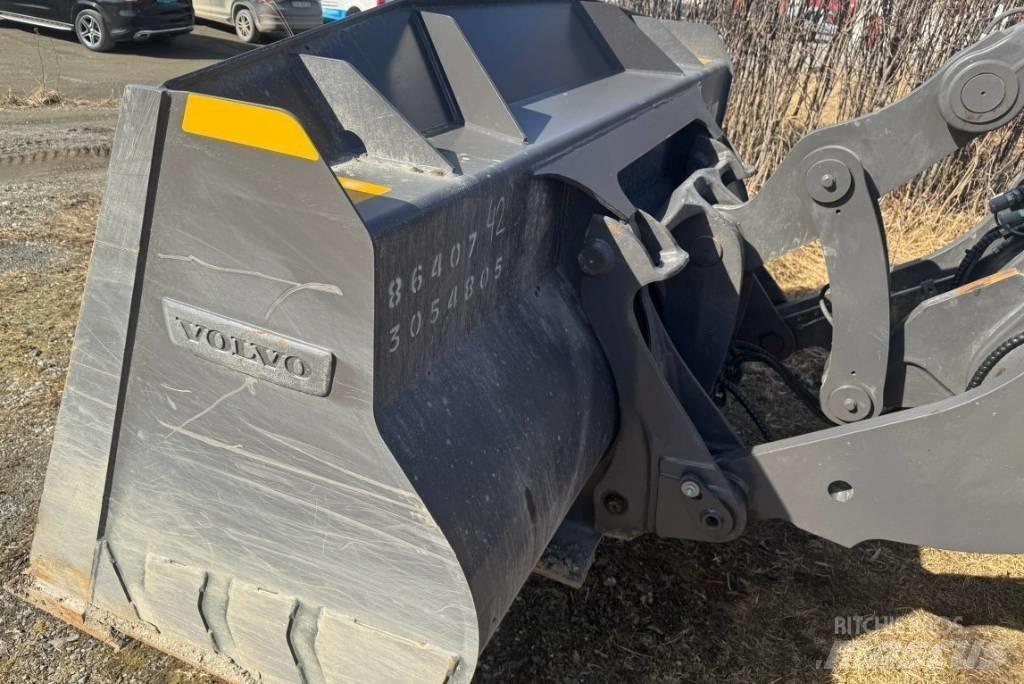 Volvo L70H2 Iekrāvēji uz riteņiem
